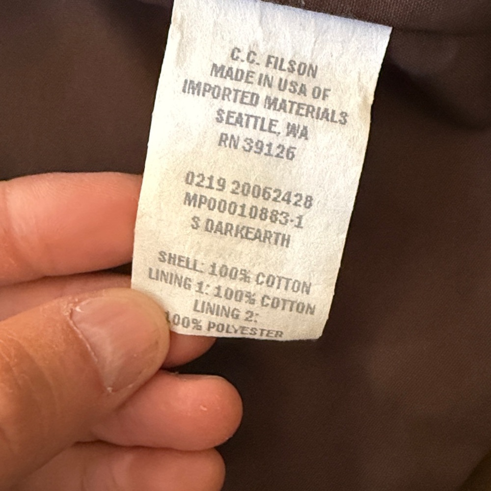 Filson mile marker coat, wax jacket, WITH HOOD dark earth brown size small - Picture 3 of 12